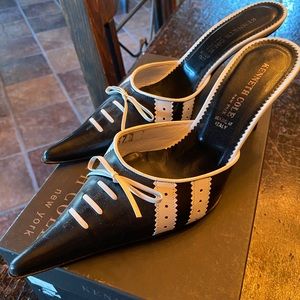 Kenneth Cole black and white pointy toe mules